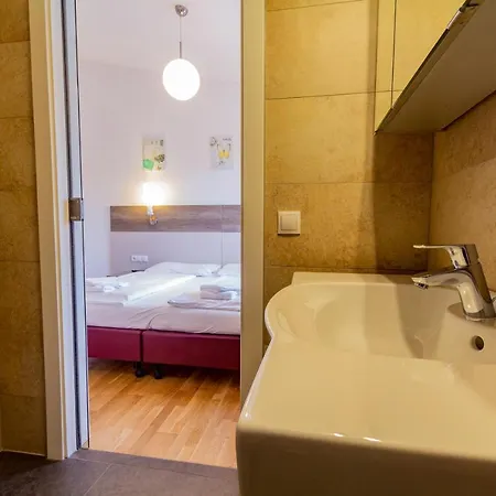 Penthouse Schmetterling Mit Dachterrasse * Τσελ αμ Ζέε