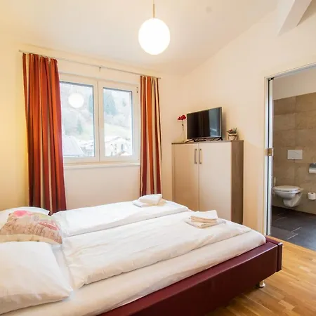 Penthouse Schmetterling Mit Dachterrasse *