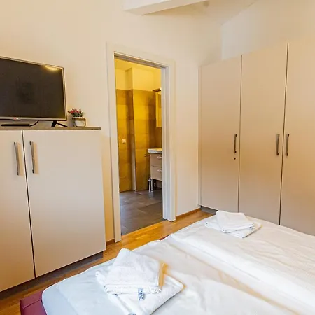 Penthouse Schmetterling Mit Dachterrasse * Τσελ αμ Ζέε