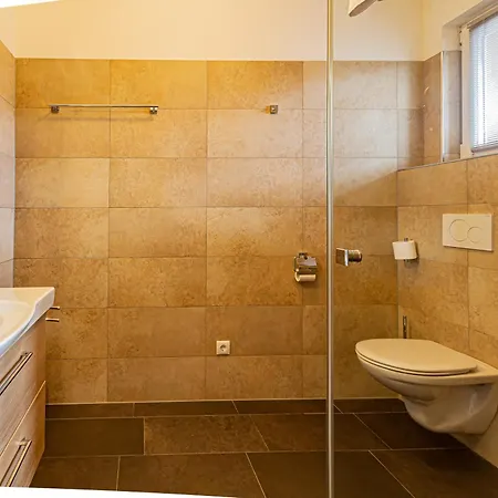 Penthouse Schmetterling Mit Dachterrasse Διαμέρισμα