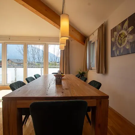 Penthouse Schmetterling Mit Dachterrasse *