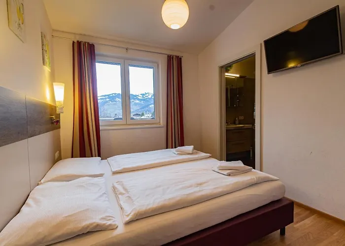 Penthouse Schmetterling Mit Dachterrasse *