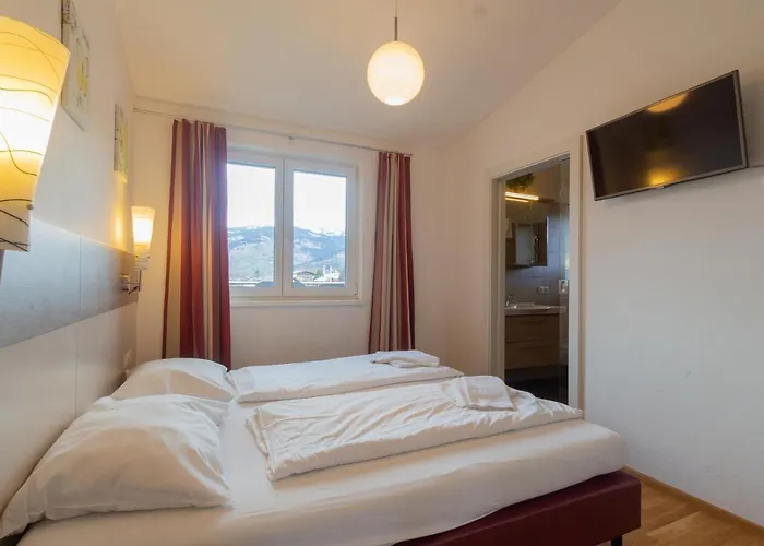 Penthouse Schmetterling Mit Dachterrasse * Целль-ам-Зеє