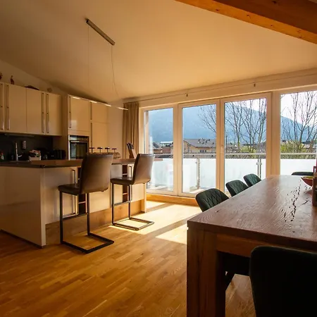 公寓 Penthouse Schmetterling Mit Dachterrasse 滨湖采尔