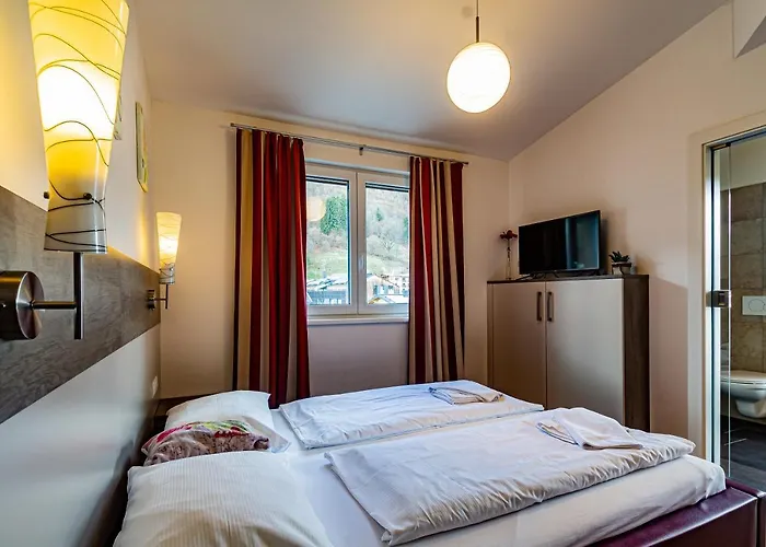 Penthouse Schmetterling Mit Dachterrasse * Zell am See